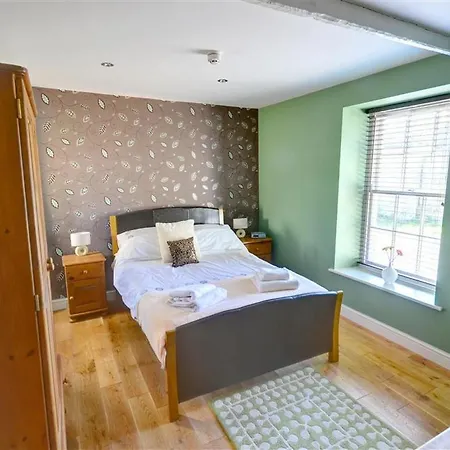 Vintage Holiday In Hackness Yorkshire With Garden Holiday home Scarborough